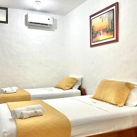 Hostal Suenos Silvestres Puerto Ayora  Exteriér fotografie