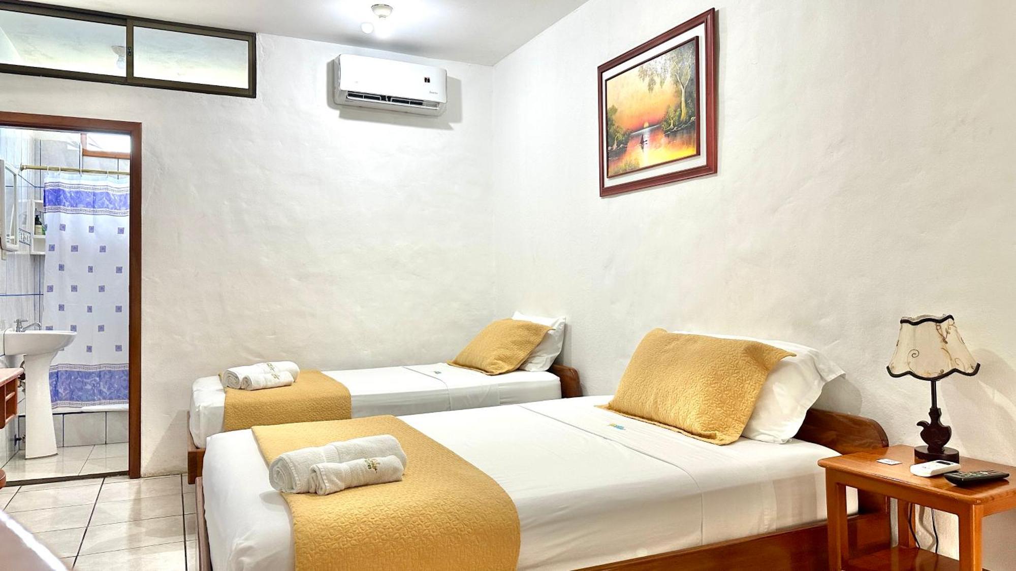 Hostal Suenos Silvestres Puerto Ayora  Exteriér fotografie